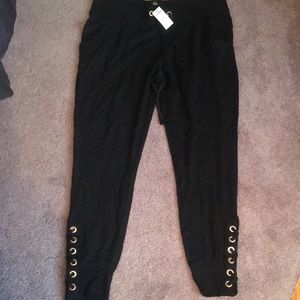 Express grommet leg joggers NWT